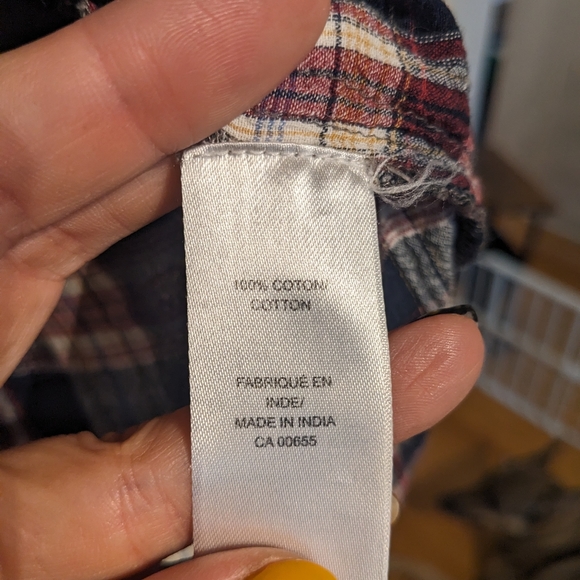 Reitmans plaid shirt - Picture 3 of 4